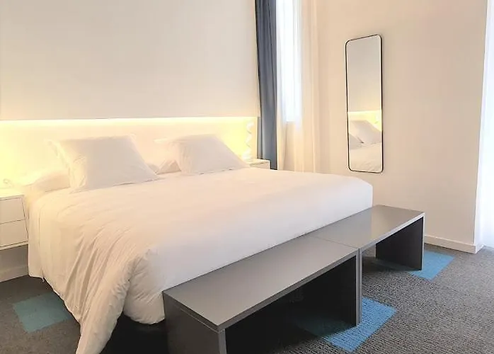 Plaza View Hotel 3*