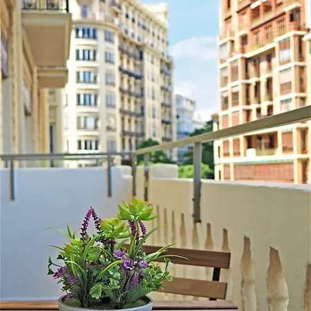 Plaza View 3*