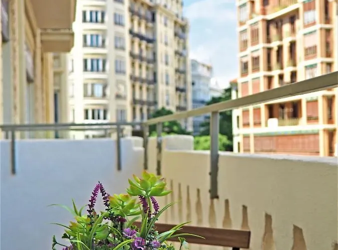 Hotell Plaza View 3*