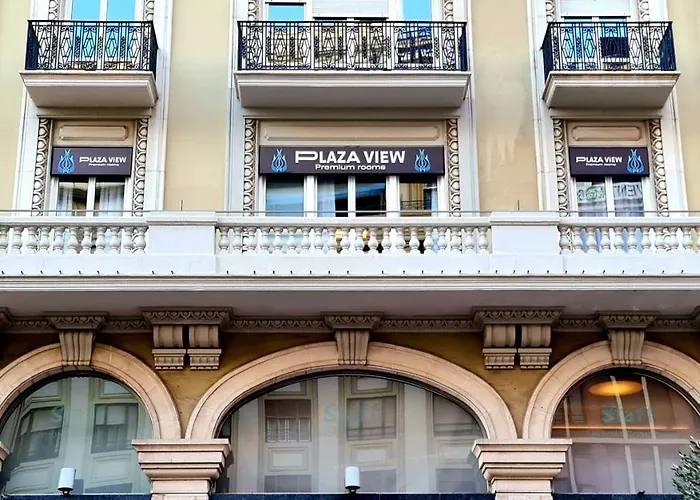 Hotell Plaza View 3*